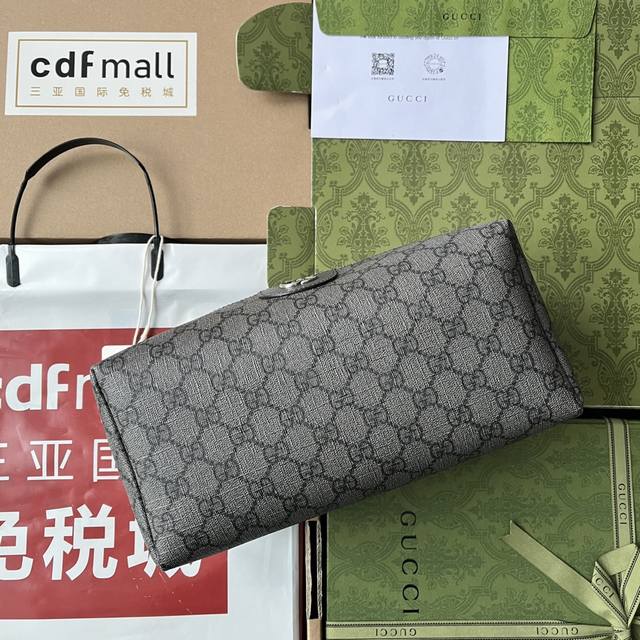 原厂皮配 Cdfmall三亚免税店手提袋 Ophidia Gg洗漱盒 Gucci的最新旅行选择起源于20世纪 豪华行李的鼎盛时期 作为ophidia系列的一部分