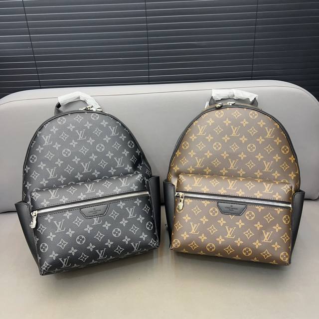 Louisvuitton 路易威登 双肩包 大容量男士背包 书包 采用精湛镶嵌细工 经典百搭 实物拍摄 原厂原版面料 配送防尘袋 40 X 32 Cm