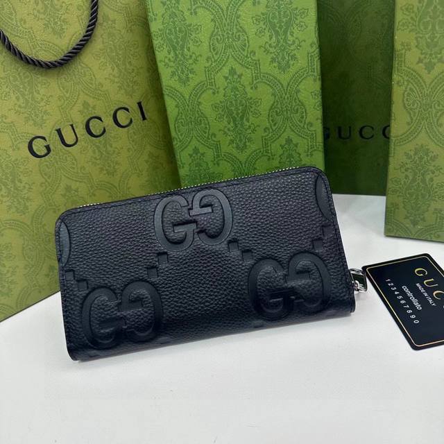 Guccl 739482颜色 黑色尺寸 19 11 2 Gucci 2023 春夏新款出货 采用里外头层小牛皮 做工精致 超多卡位 超薄款设计 携带方便