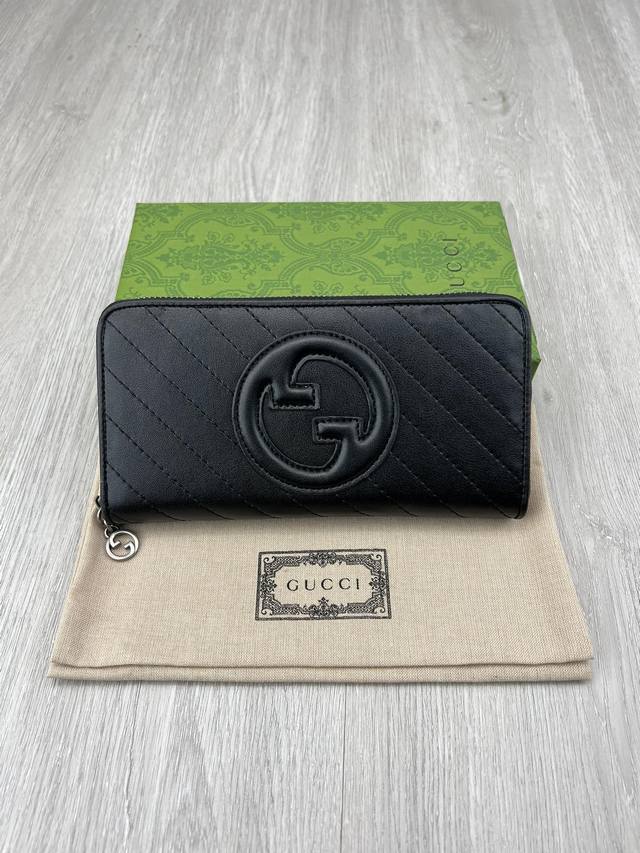 Gucci Blondie系列全拉链钱包 型号 312 尺寸 11 长 X 1 宽 X 3Cm 厚 颜色 黑色 皮 意大利创作 - 点击图像关闭