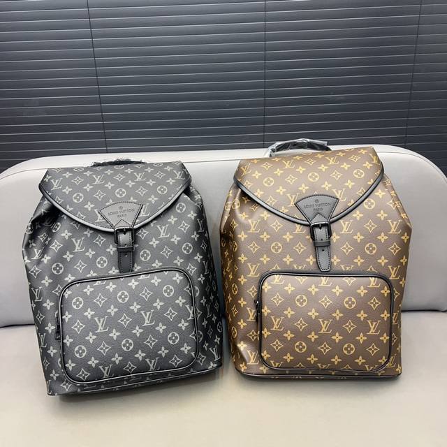 Louisvuitton 路易威登 男士背包 书包 电脑包采用精湛镶嵌细工 经典百搭 实物拍摄 原厂原版面料 配送防尘袋 32 X 40 Cm