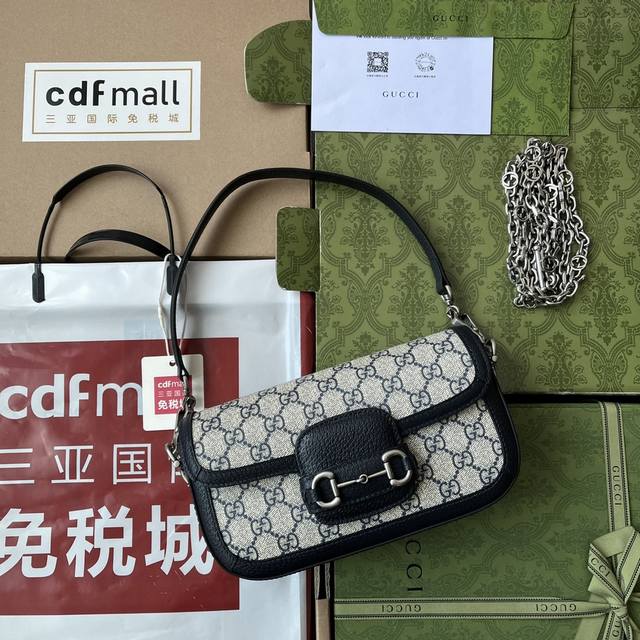 原厂皮配 Cdfmall三亚免税店手提袋 Gucci Horsebit 1955系列肩背包 Gucci Horsebit 1955系列从典藏设计中撷取灵感 匠心