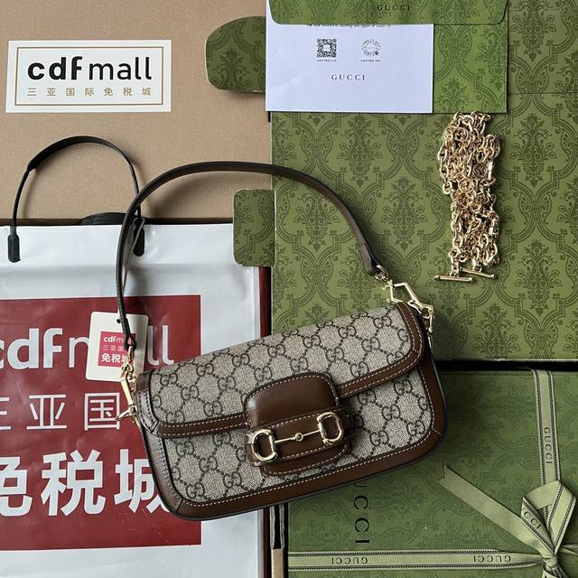 原厂皮配 Cdfmall三亚免税店手提袋 Gucci Horsebit 1955系列肩背包 Gucci Horsebit 1955系列从典藏设计中撷取灵感 匠心