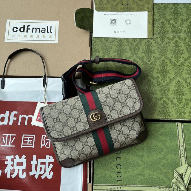 原厂皮配 Cdfmall三亚免税店手提袋 Ophidia系列gg小号腰包 Ophidia系列融合gucci传统精髓与现代设计 匠心呈献亮眼新作 这款男士腰包巧妙