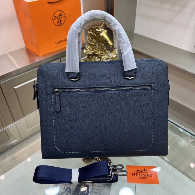 Hermes 高级定制 男士公文包系列 官网代购 顶级品质 可专柜对比 顶级进口爱玛仕专用牛皮 名师设计 资深裁缝 立体剪裁完美版型 上手效果极佳 设计理念独特 - 点击图像关闭