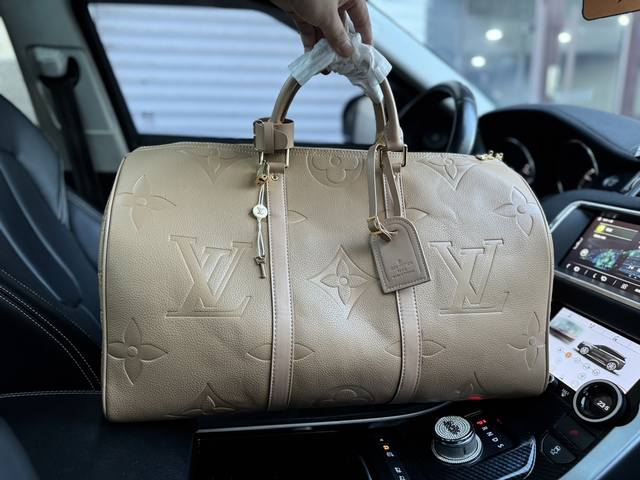 高端货 新款 Louis Vuitton 旅行袋 M46114. Keepall Bandouliere 50 可拆卸可调节肩带拉链开合 牛皮革 手提单肩斜挎旅