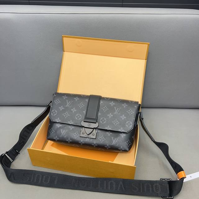 Louisvuitton 路易威登 S Cape翻盖邮差包 单肩包 男女通用斜挎包 采用精湛镶嵌细工 经典百搭 实物拍摄 原厂原版面料 配送防尘袋 礼盒 27