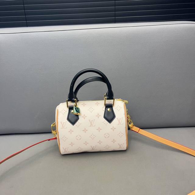 Louisvuitton 路易威登 Speedy 波士顿手袋 手提斜挎包 单肩包 采用精湛镶嵌细工 实物拍摄 原厂原版面料 配送防尘布袋 礼盒 20Cm