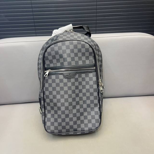 Louisvuitton 路易威登 Michael Nv2 双肩包 男士大容量背包 书包 采用精湛镶嵌细工 经典百搭 实物拍摄 原厂原版面料 N58024 配送