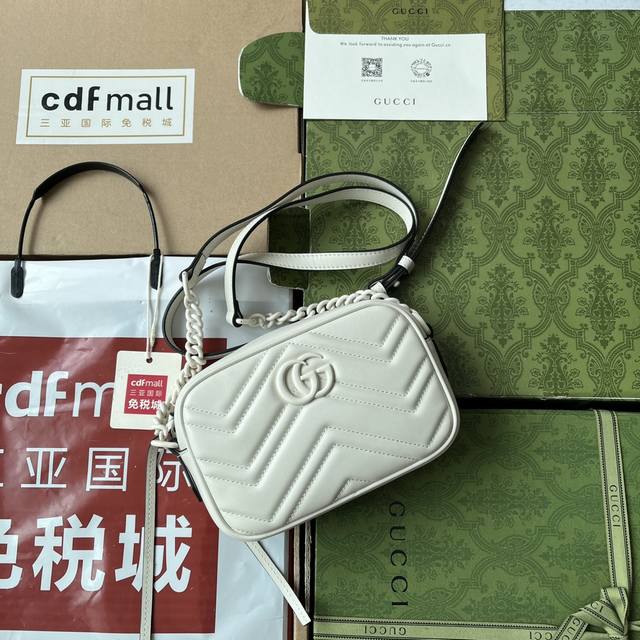 原厂皮配 Cdfmall三亚免税店手提袋 令人欲罢不能的美包你收了吗 Gg Marmont系列 优雅精巧的设计可是俘获了不少少女的芳心 同时也是全球达人必备的百