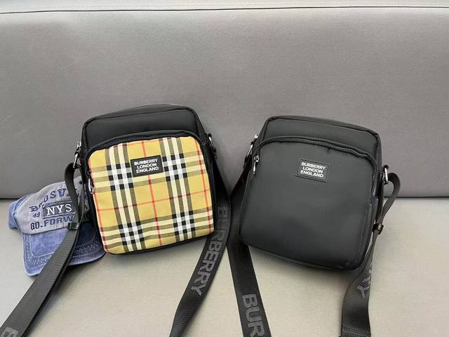 Burberry 巴宝莉 帆布单肩包 斜挎包 采用精湛镶嵌细工 经典百搭 实物拍摄 原厂原版面料 配送防尘袋 19 X 22 Cm