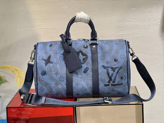 M22573 Keepall Bandouli re 35 手袋取材 Monogram Aquagarden 帆布 令 Monogram 花卉和 Lv 字母仿若 - 点击图像关闭