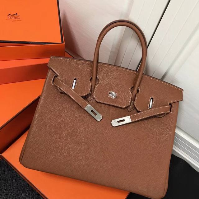 3个尺寸 Herm-Birkin银扣 皮料升级进口头层牛皮 Hermes Birkin 是爱马第五任总裁jean Louis Dumas 为法国女歌星jean