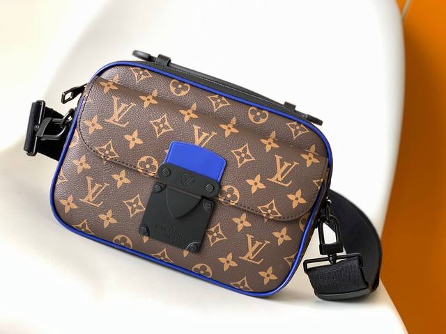 Louis Vuitton 路易威登 独家实拍 本款m46688 S Lock 邮差包m58489压花 M45806 黑花m45806黑色 M45836蓝色 M