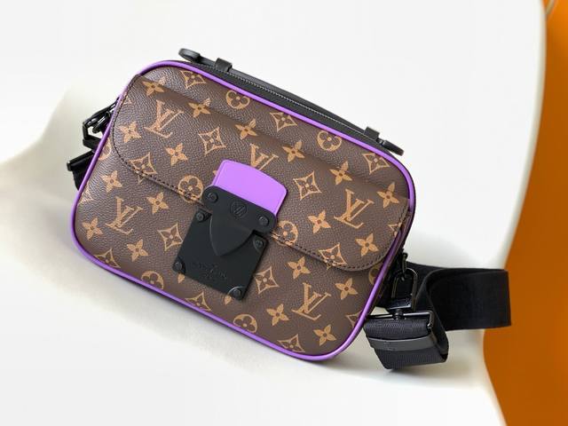 Louis Vuitton 路易威登 独家实拍 本款m46688 S Lock 邮差包m58489压花 M45806 黑花m45806黑色 M45836蓝色 M