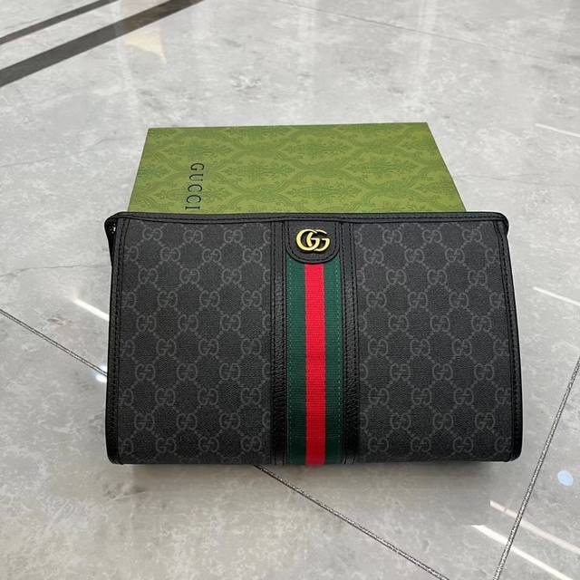 Gucci 古奇 顶级原单货专柜新款手拿包流行款 高端大气 时尚有品味 最新顶级专柜专用材料配皮专用头层牛皮 手感好厚度足 专柜标准布 超级实用 专柜五金配件