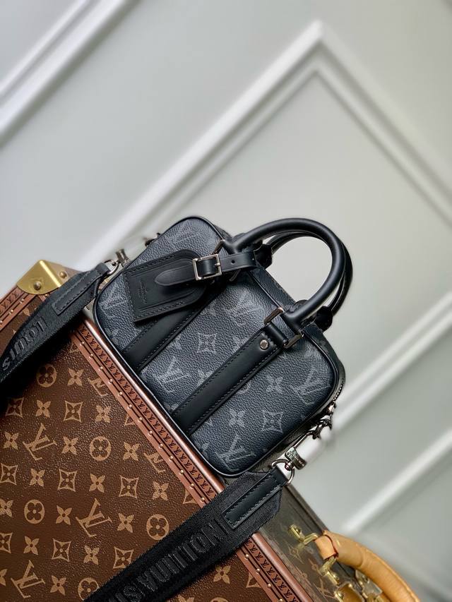 Louis Vuitton 路易威登 最热售款狠货 原单原版进口皮料 原版内里 做工看细节 每一处都无比讲究 精致细腻 针线一寸五针顶级师傅打造 大师工艺 市场 - 点击图像关闭