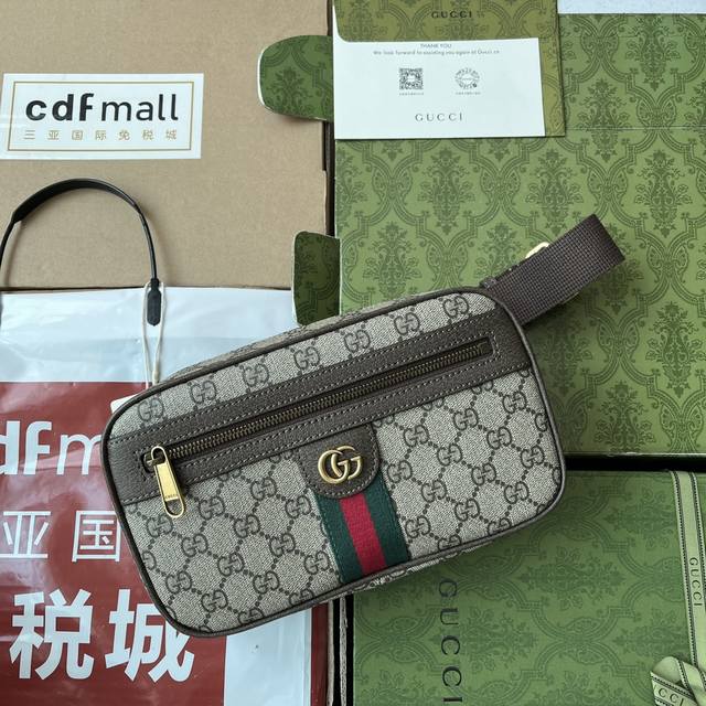 原厂皮配 Cdfmall三亚免税店手提袋 由始于1930年代的早期钻石菱格纹演化而来复古时髦风格 这款腰包将标志性图案与条纹织带相结合 经典搭配表现了对品牌本源