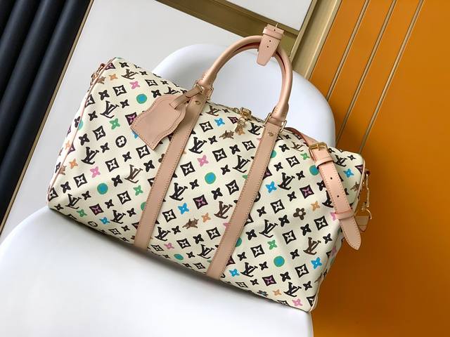 M2 1黑色 M24233 白色年度最火 本款 Lv X Yk Keepall 50结合了经典设计与标志性细节 采用damier Graphite帆布制成 大小