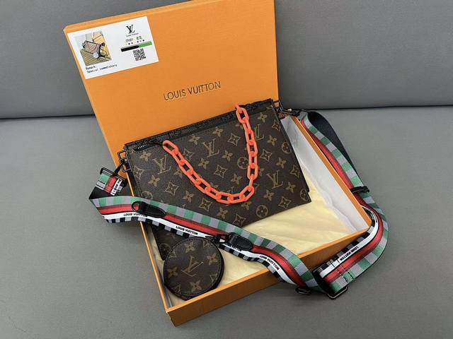 Louisvuitton 路易威登 In The Loop 三合一手袋 单肩包 链条斜挎包 采用精湛镶嵌细工 经典百搭 实物拍摄 配送防尘袋 礼盒 25 X 1