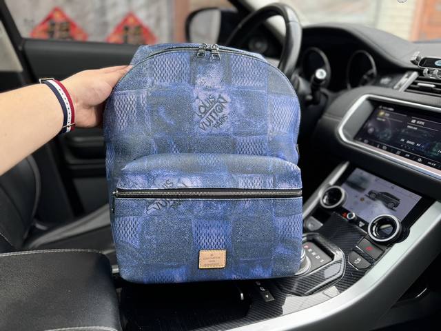 高端货 新款 Louis Vuitton Lv双肩包 N 60 路易威登 Discovery 帆布拼牛皮 双肩包 海洋蓝充裕空间内设隔层和平板电脑袋 尺寸37