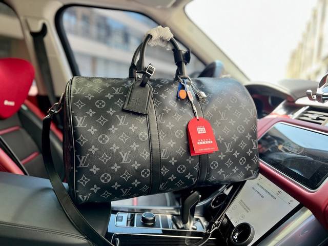 高端货 新款 “Louis Vuitton”旅行袋m40569 Keepall Bandoulière 45 旅行袋keepall 45旅行袋，由全新标志性黑m - 点击图像关闭