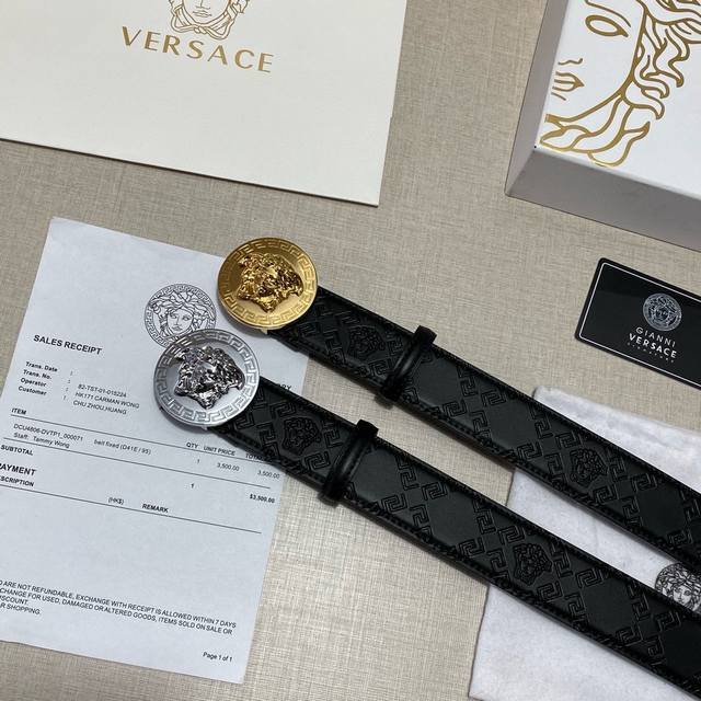 品牌：范思哲versace 钢扣 等级：原单私货.头层牛皮 ，专柜售、堪比正品！油边精致 电脑车线 手感柔软.实物拍摄无修饰 上身效果超好、.配专柜全套包装.送