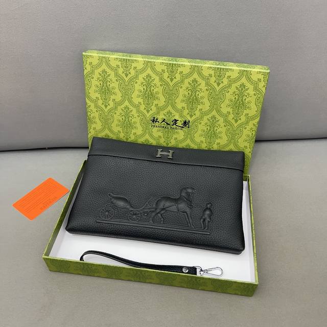 Hermès 爱马仕 头层牛皮手拿包手袋 手包 采用精湛镶嵌细工，实物拍摄 原厂原版面料 27 X 18Cm。