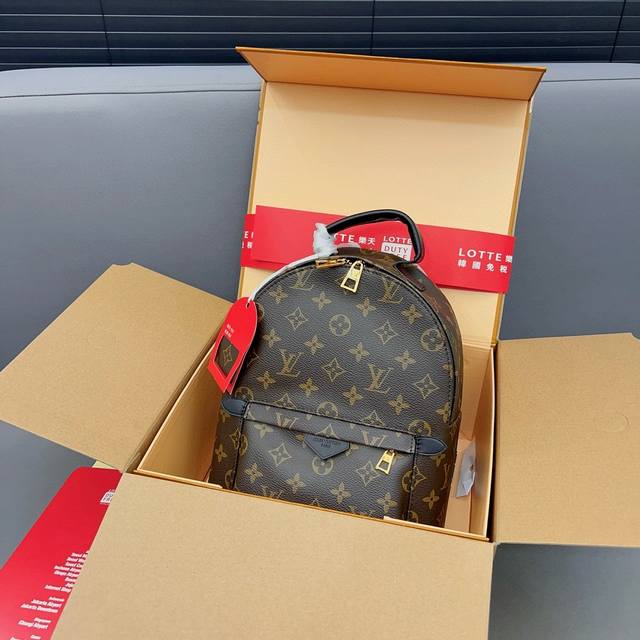 Louisvuitton 路易威登 Palm Springs双肩包 中号小辣椒背包 原厂面料 激光雕刻五金 休闲百搭 配送飞机礼盒 尺寸 30Cm - 点击图像关闭