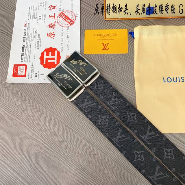 路易l驴家 滑道 寬度 Cm 為原廠头层牛皮 風格效果 底為柔軟的黑色头层牛皮 經典字母精钢扣头效果 手感極佳 从买原版到开发历经数月打造而出 选料 做工细节