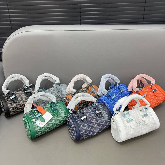 Goyard 戈雅 迷你枕头包 单肩斜挎包 原厂面料 激光雕刻五金 高货品质 配送防尘袋 尺寸 19 X 10 Cm