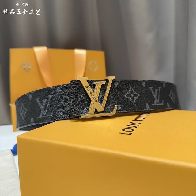 同步 Lv路易男士 宽度4.0 Cm 简单大方 精品五金 双面进口皮 佩戴效果非常不错 送礼自用最佳推荐