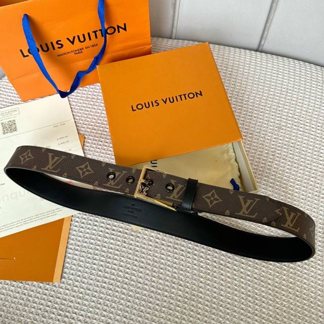 寬：35Mm Louis Vuitton 海外原單代購級別 老鼠貨 寬度35毫米 小牛皮內襯和電鍍3色針扣設計 孔位由5個 純銅烤漆 飾釘組成 充分展現皮帶的優