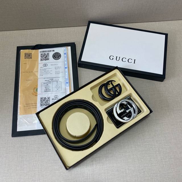 G精品款 ☆双扣礼盒套装 含礼盒 专柜有售 Gucci专柜在售正品 此款采用头层牛皮制作 走线油边细致 正品开模 搭配广州原版扣经久耐用、3.8Cm规格 送打眼