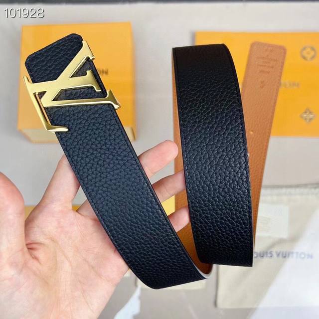 P 路易威登louis Vuitton 法国 专柜品质 官网同步 宽度3.8Cm 精美钢扣头 原版意大利双面进口小牛皮原版花纹 手感极佳 上身郊果棒 商务休闲两