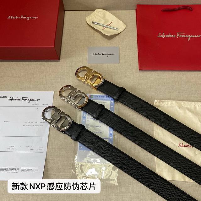 品牌：菲拉格慕ferragamo 芯片款 等级：原版品质.头层牛皮 专柜售经典爆款开模。油边精致 电脑车线 手感柔软.实物拍摄无修饰 上身效果超好、长度可裁剪.