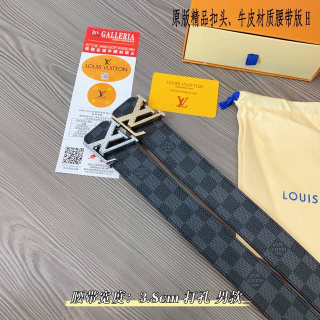 原版品质打孔 品牌：路易l家 男款 颜色：黑 扣头：金 银 扣头：原版精品纯铜五金扣头 带身：原版牛皮 尺寸：宽约：3.8Cm 长约：95Cm-125Cm 类别