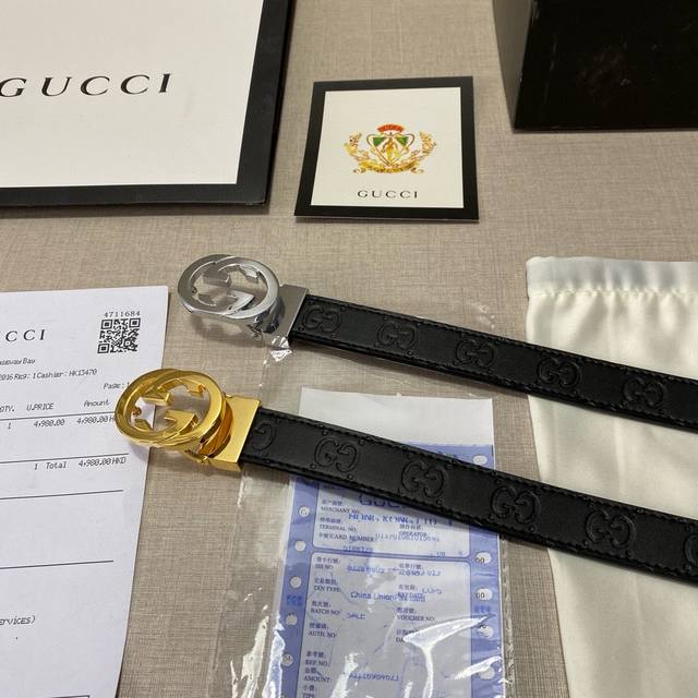 品牌：古驰gucci。钢扣 等级：女士皮带原单定制头层牛皮、专柜售、油边精致 、手感柔软.实物拍摄无修饰 上身效果超好.配专柜全套包装. 送打眼针 扣头：钢扣