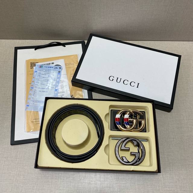 古驰gucci精品款 ☆双扣礼盒套装 含礼盒 专柜有售 Gucci专柜在售正品 此款采用头层牛皮制作 走线油边细致 正品开模 搭配广州原版扣经久耐用、3.8Cm