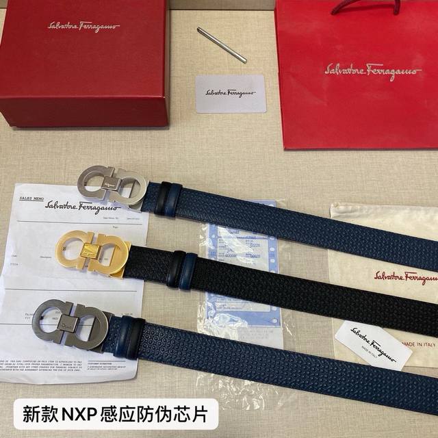 品牌：菲拉格慕ferragamo 芯片款 等级：原版品质.头层牛皮 专柜售经典爆款开模。油边精致 电脑车线 手感柔软.实物拍摄无修饰 上身效果超好、长度可裁剪.