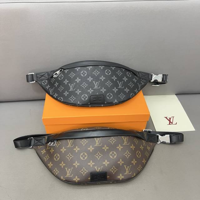 Louisvuitton 路易威登 Discoverv 印花腰包斜挎胸包 原厂面料材质 电镀五金 高端货 配送礼盒 防尘袋 38 X 18 Cm