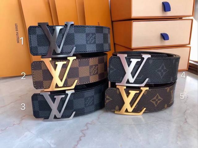 品牌:LV 路易威登 尺寸:40mm 正品尺寸 五金材质:精品纯钢扣，真空电镀，正品开版 带身材质:以天然小牛皮搭配路易威登特色设计元素LV Pyramide - 点击图像关闭