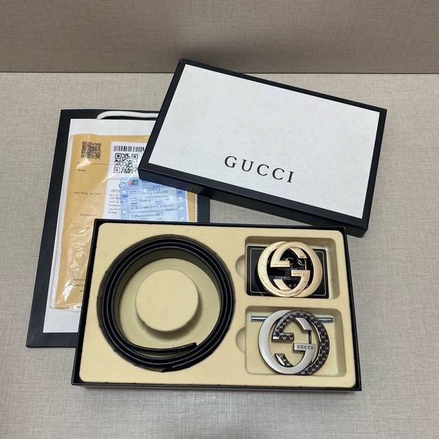 古驰Gucci精品款 ☆双扣礼盒套装 含礼盒 专柜有售 Gucci专柜在售正品 此款采用头层牛皮制作 走线油边细致 正品开模 搭配广州原版扣经久耐用、3.8cm