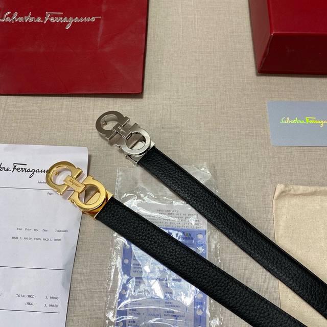 品牌：菲拉格幕Ferragamo 钢扣 等级：原单私货.进口头层牛皮，专柜售、堪比正品！油边精致 电脑车线 手感柔软.实物拍摄无修饰 上身效果超好、长度可裁剪.