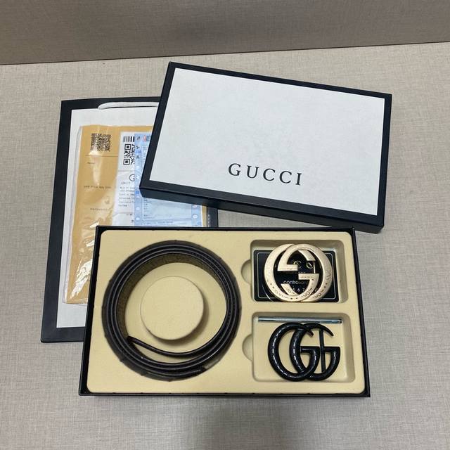 古驰Gucci精品款 ☆双扣礼盒套装 含礼盒 专柜有售 Gucci专柜在售正品 此款采用头层牛皮制作 走线油边细致 正品开模 搭配广州原版扣经久耐用、3.8cm