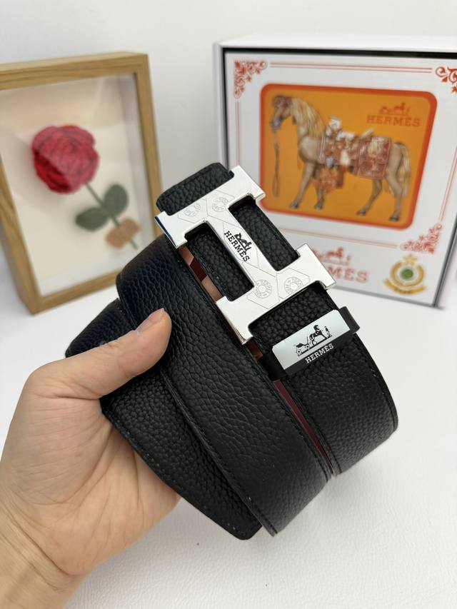 品名：爱马仕.Hermès 原单 材质：原单牛皮腰带 百分百头层牛皮腰带保证真皮，24K纯钢扣，专柜原单品质、做工精细，时尚大牌，送人自用首选 包装： 请认准如