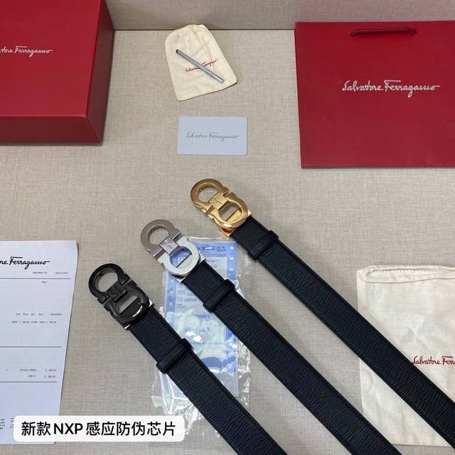 品牌：菲拉格慕ferragamo 芯片款 等级：原版品质.头层牛皮 专柜售经典爆款开模。油边精致 电脑车线 手感柔软.实物拍摄无修饰 上身效果超好、长度可裁剪.