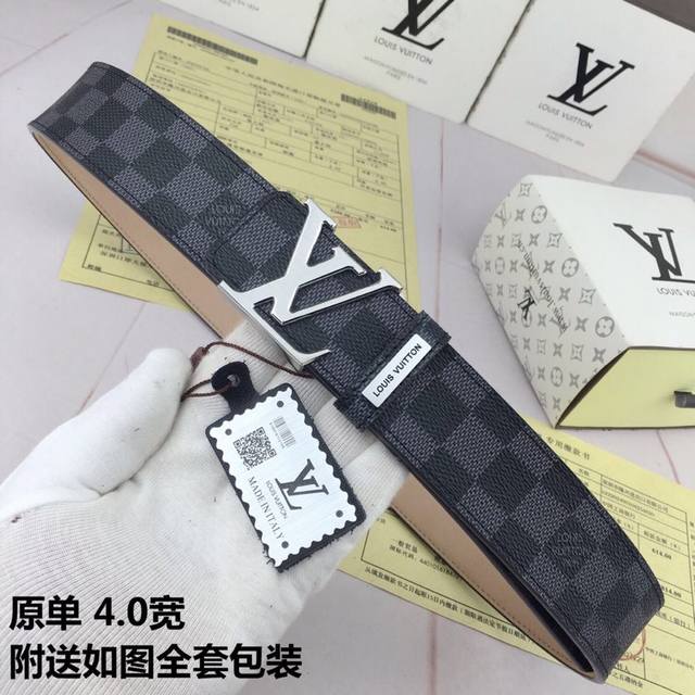 品牌：Lv.易路威登原单 型号：原单！法国专柜新款 等级：意大利进口百分百头层牛皮，Lv.易路威登，世界著名奢侈品品牌，经典棋盘格仔系列，4.0宽磨砂底，进口头