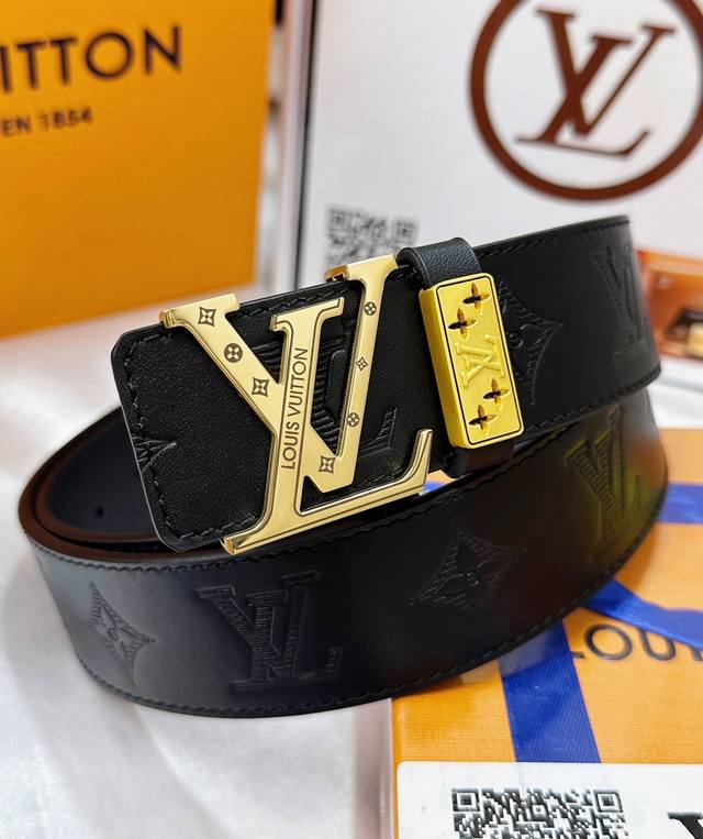 皮带：Lv..路易..威登顶级复刻. 腰带：原单品质百分百头层牛皮，保证真皮。雕花设计.真空电镀.永不掉色.24K纯钢扣头层小牛皮荔枝纹系列双面可用专柜同等质量