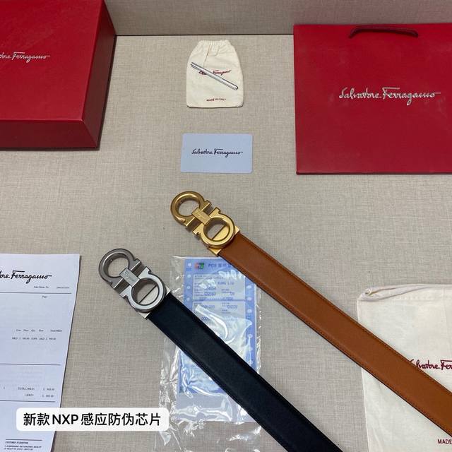 品牌：菲拉格慕ferragamo 芯片款 等级：原版品质.头层牛皮 专柜售经典爆款开模。油边精致 电脑车线 手感柔软.实物拍摄无修饰 上身效果超好、长度可裁剪.